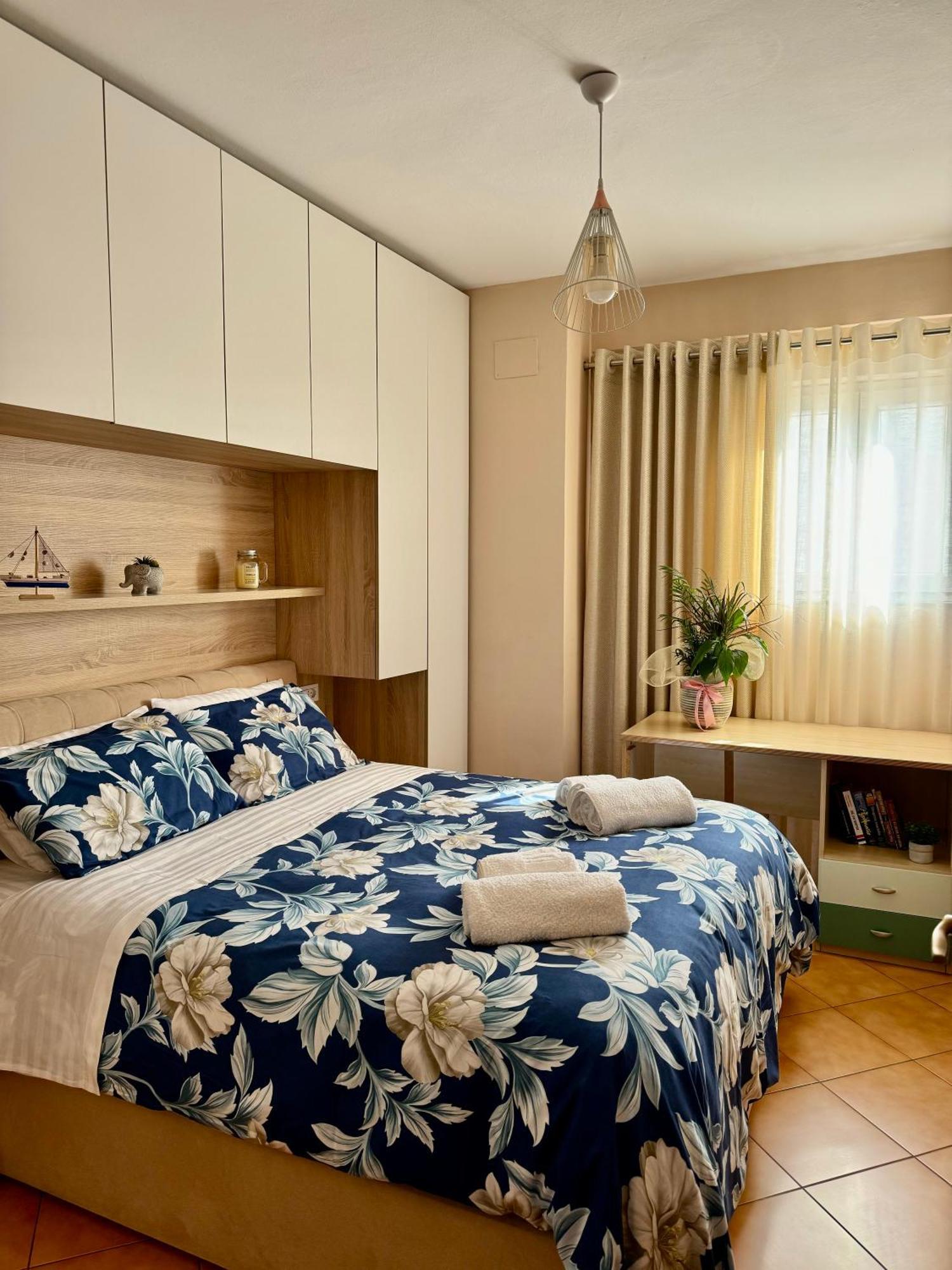 Skyview Oasis Premium Apartment Tirana Exterior photo